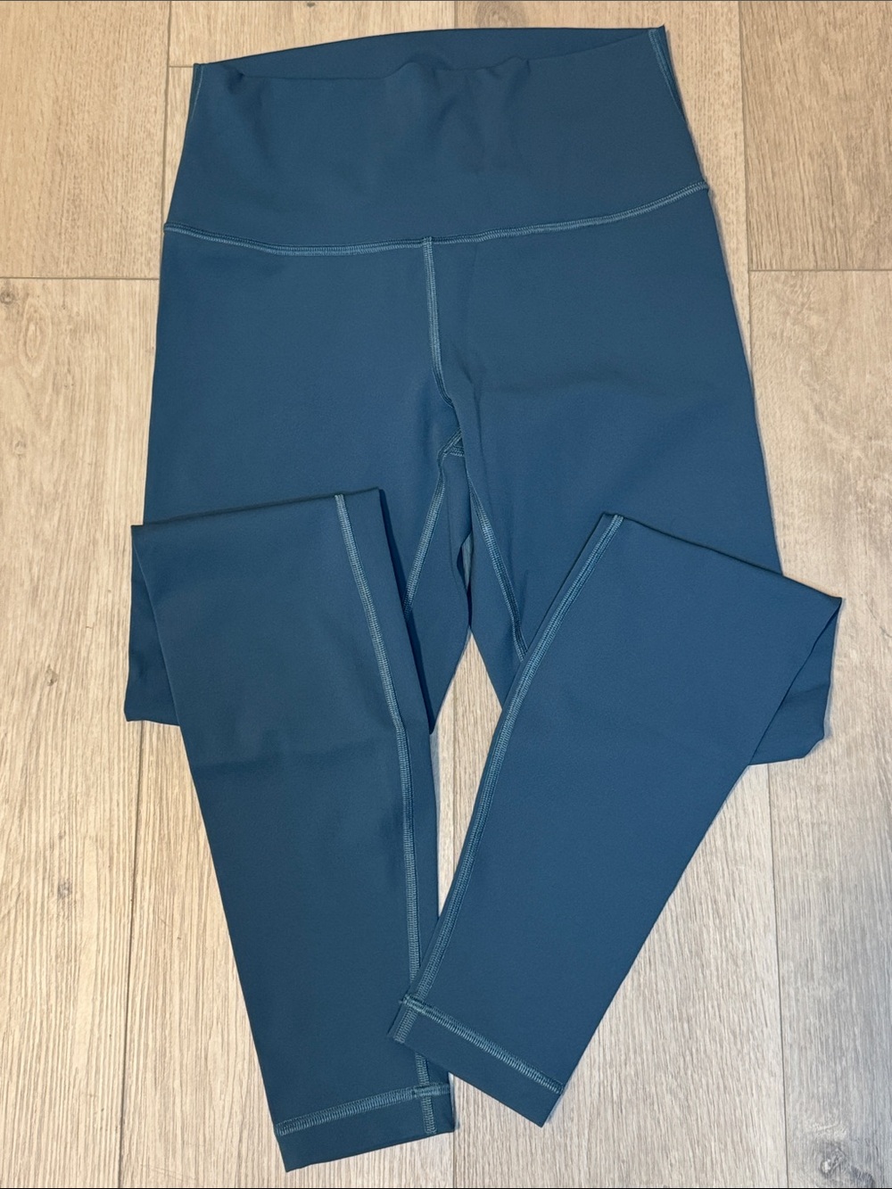 lululemon athletica High-Rise Wunder Train 28” Performance Leggings - Teal Blue